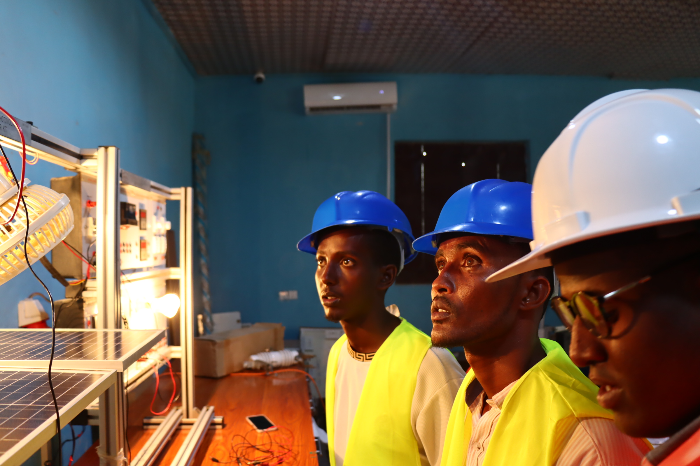 HOW SOMALIA IS CREATING JOBS FOR FORCIBLY DISPLACED PEOPLETHROUGH PRIVATE-SECTOR PARTNERSHIPS